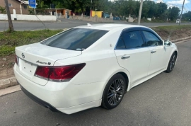 2014 newly Imported toyota crown athlete S