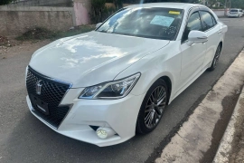 2014 newly Imported toyota crown athlete S