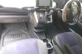 2017 Toyota Wish (4WD)