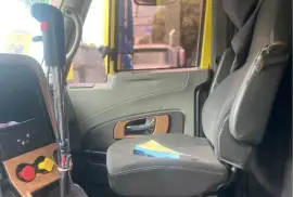 2010 Yellow International Prostar