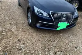 2014 Toyota Crown Royal G