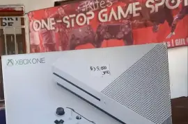 Xbox One S 1TB Mint Condition (In Box)