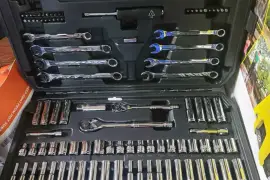 Mechanic's Tool Set 145 pieces (Brand New)