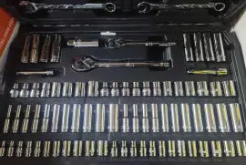 Mechanic's Tool Set 145 pieces (Brand New)