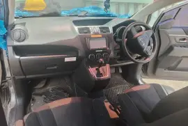 2010 mazda premacy damaged