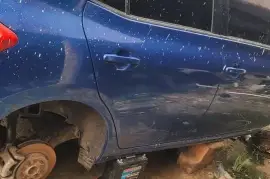 2010 toyota auris part