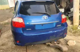 2010 toyota auris part