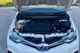 2015 Toyota Auris sport 