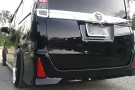 2015 Toyota Voxy fully loaded