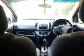 2010 Grey Nissan Note