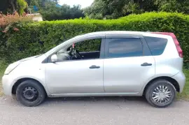 2010 Grey Nissan Note