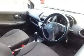 2010 Grey Nissan Note