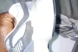 it is a very good shoes for sports and going out 