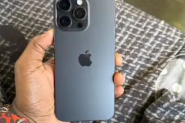 iPhone 15 pro max sim version 