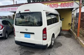 2020 hiace