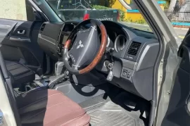 Mitsubishi Pajero GLS V6