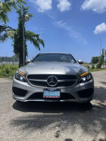 2016 Mercedes Benz C200
