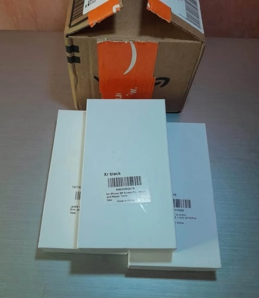 BRAND NEW IPHONE SCREEN