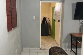 2 Beds 1 Bath - Apartment
