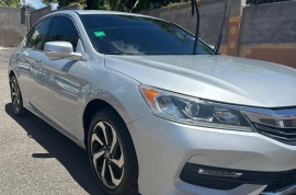 2017 HONDA ACCORD