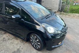 2013 Honda Fit RS