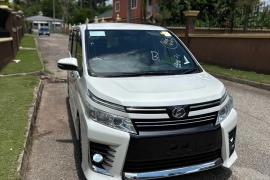 2016 Toyota Voxy Zs