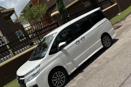 2016 Toyota Voxy Zs