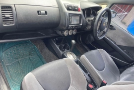2005 Honda fit