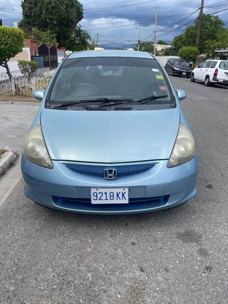 2005 Honda fit