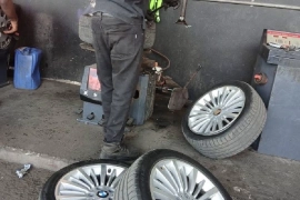 NICE SET A 18" BMW RIMS 60K NOW!!