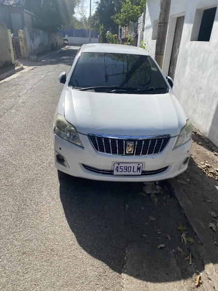 2012 Toyota premio
