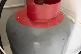 Bed,fan,stove and washer