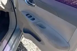 Nissan Slyphy 2014