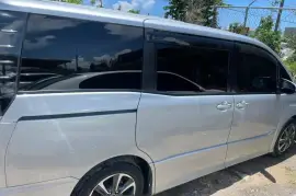 Toyota voxy 2014