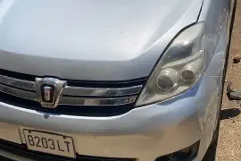 2013 Toyota Isis