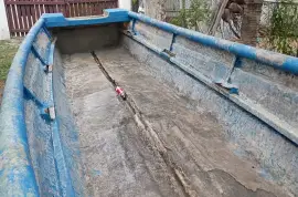 2027 Fiberglass Boat
