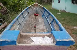 2027 Fiberglass Boat