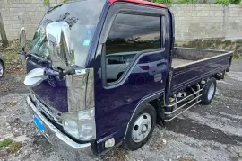 2015 Isuzu Elf