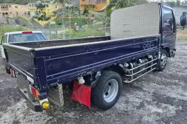 2015 Isuzu Elf