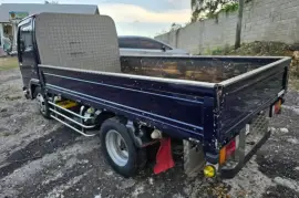 2015 Isuzu Elf