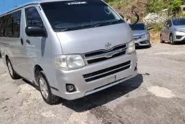 2011 Toyota Hiace Bus