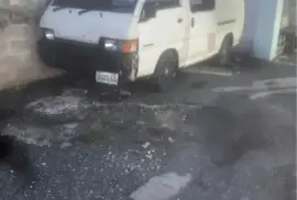 Mitsubishi L300