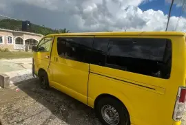 2010 Bus
