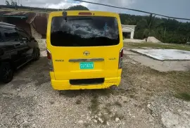 2010 Bus