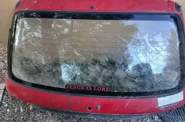 1990 Toyota Starlet Trunk