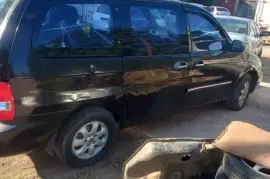 2005 Kia Wagon