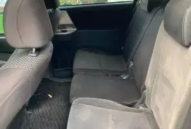 2010 Toyota voxy