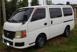 2010 Nissan caravan