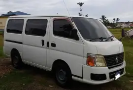 2010 Nissan caravan
