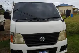 2010 Nissan caravan